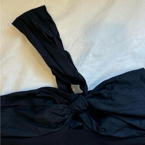 Zara bodysuit black with bow small cutout in the middle - Picture 5 of 6